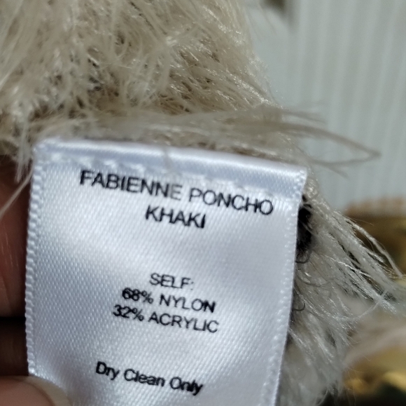 NWT PQLA Fringe Boho Poncho/Sweater - Picture 5 of 12